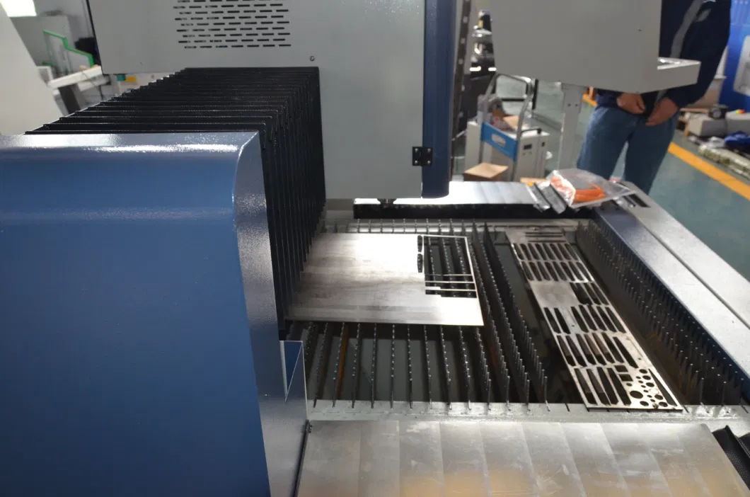 Fast Speed Customized CNC Plate/Sheet Fiber Laser Cutter/Cutting Machine